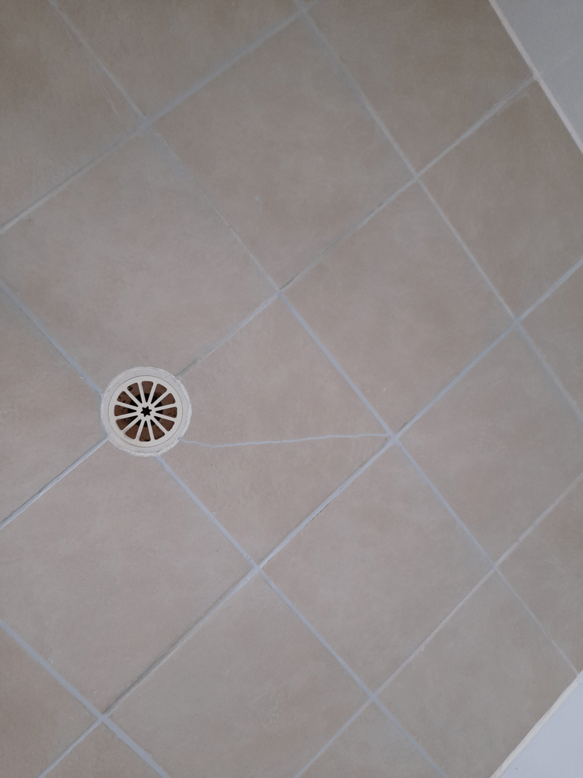 Aquashield Bathrooms - Rectified Tiles - Cracked Tiles - After