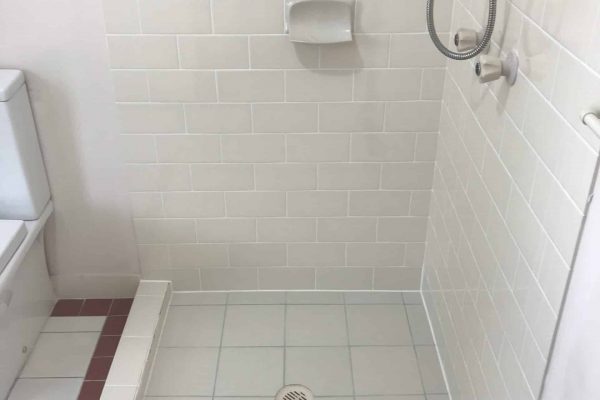 Aquashield Bathrooms - Smart Seal -IMG_8715-15-11-17-07-40